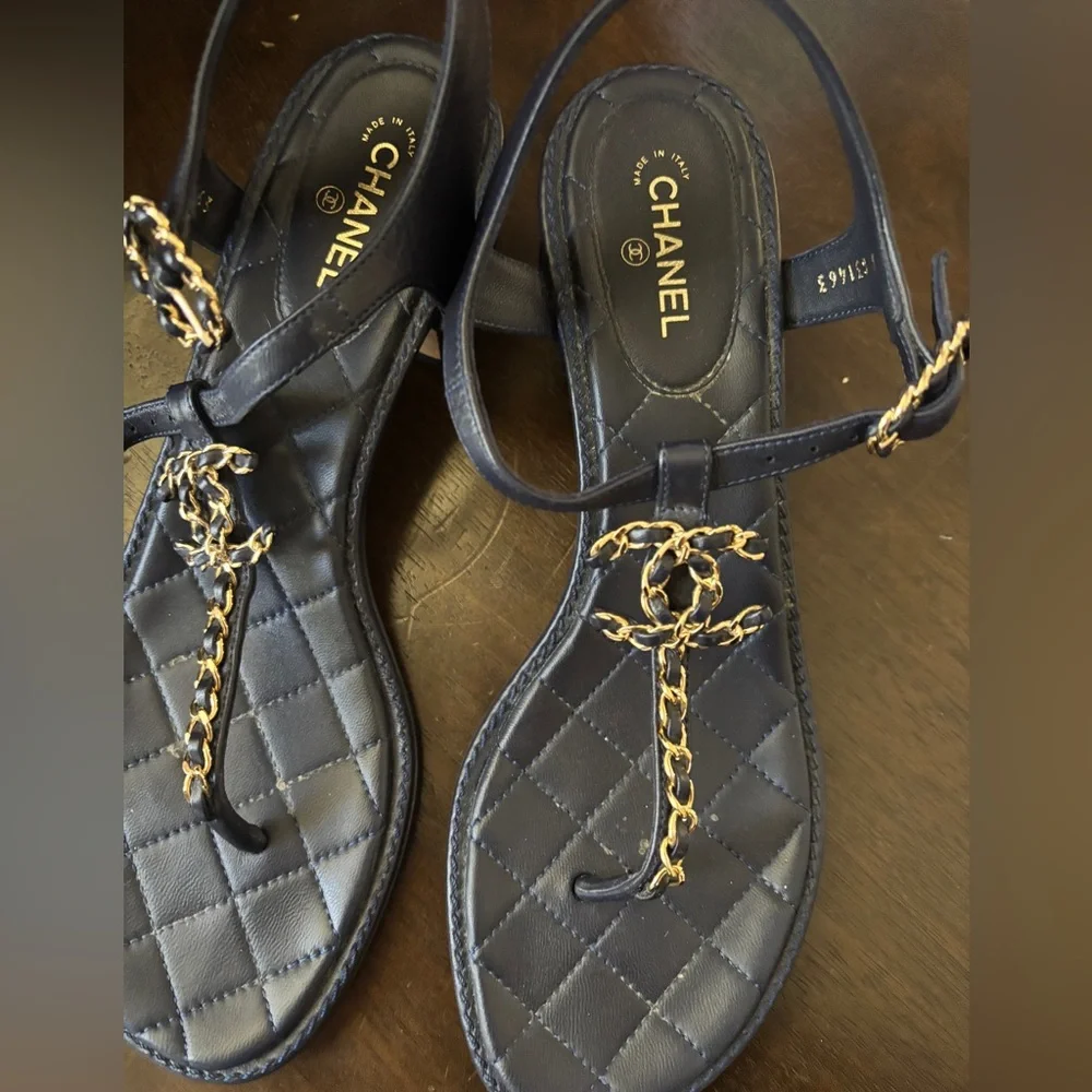 RARE BLUE ❤️CHANEL LOGO Sandals GOLD Chain Accent